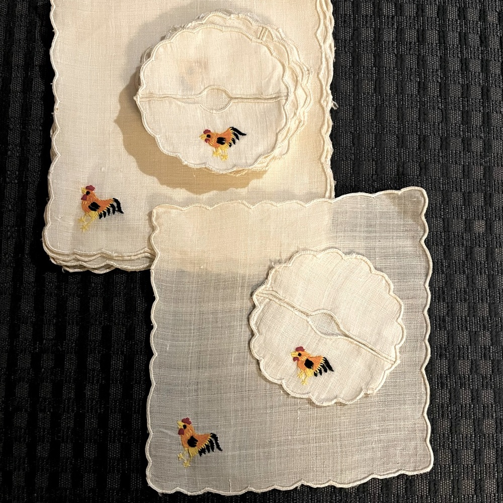 Vintage linen wine set.